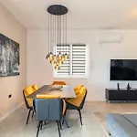 Villa Neoma