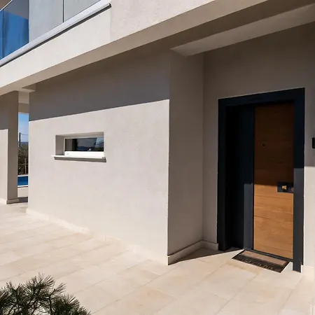 Villa Neoma